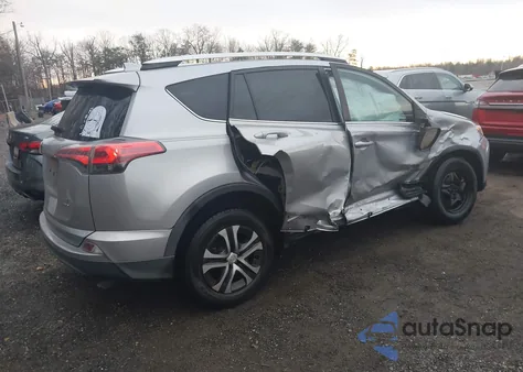 2016 Toyota Rav4 Le z USA, uszkodzony, nr VIN 2T3BFREV1GW449807